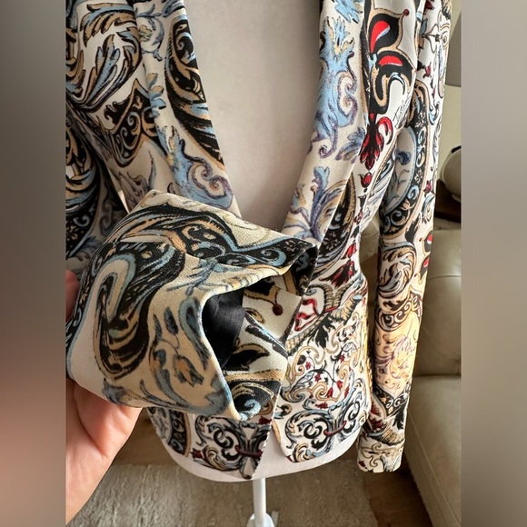 ⭐️Just Cavalli blazer - Picture 5 of 8